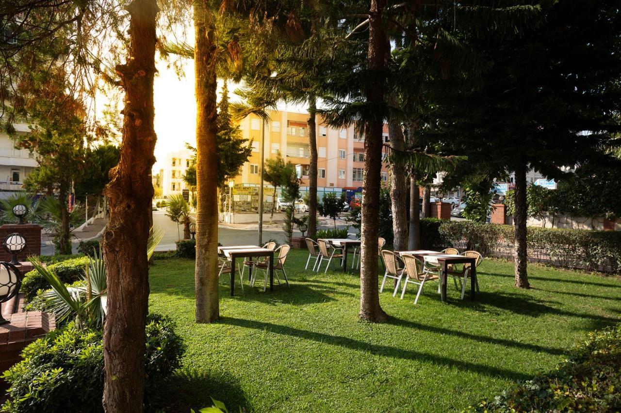 Lara Dinc Hotel Antalya Bagian luar foto