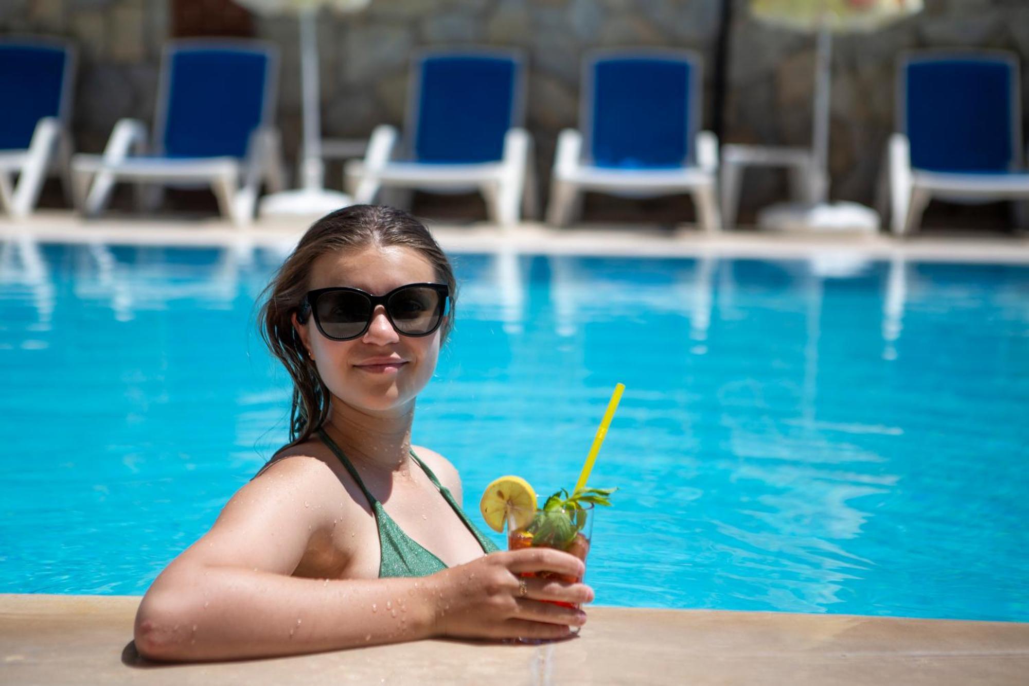 Lara Dinc Hotel Antalya Bagian luar foto