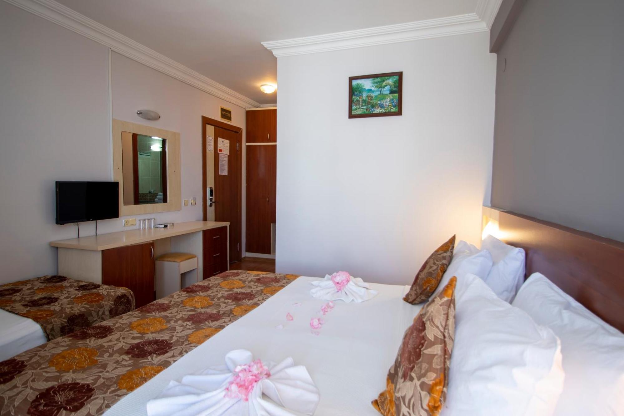 Lara Dinc Hotel Antalya Bagian luar foto