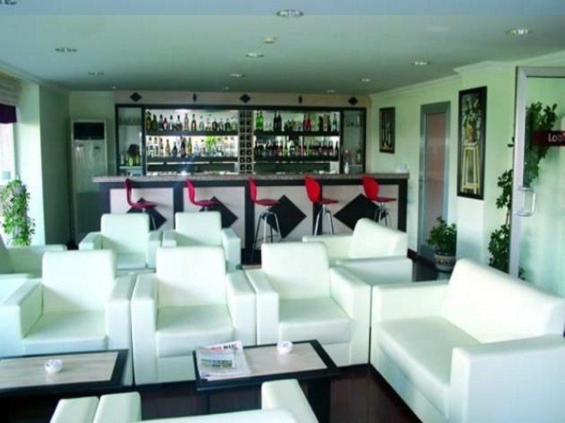 Lara Dinc Hotel Antalya Bagian luar foto